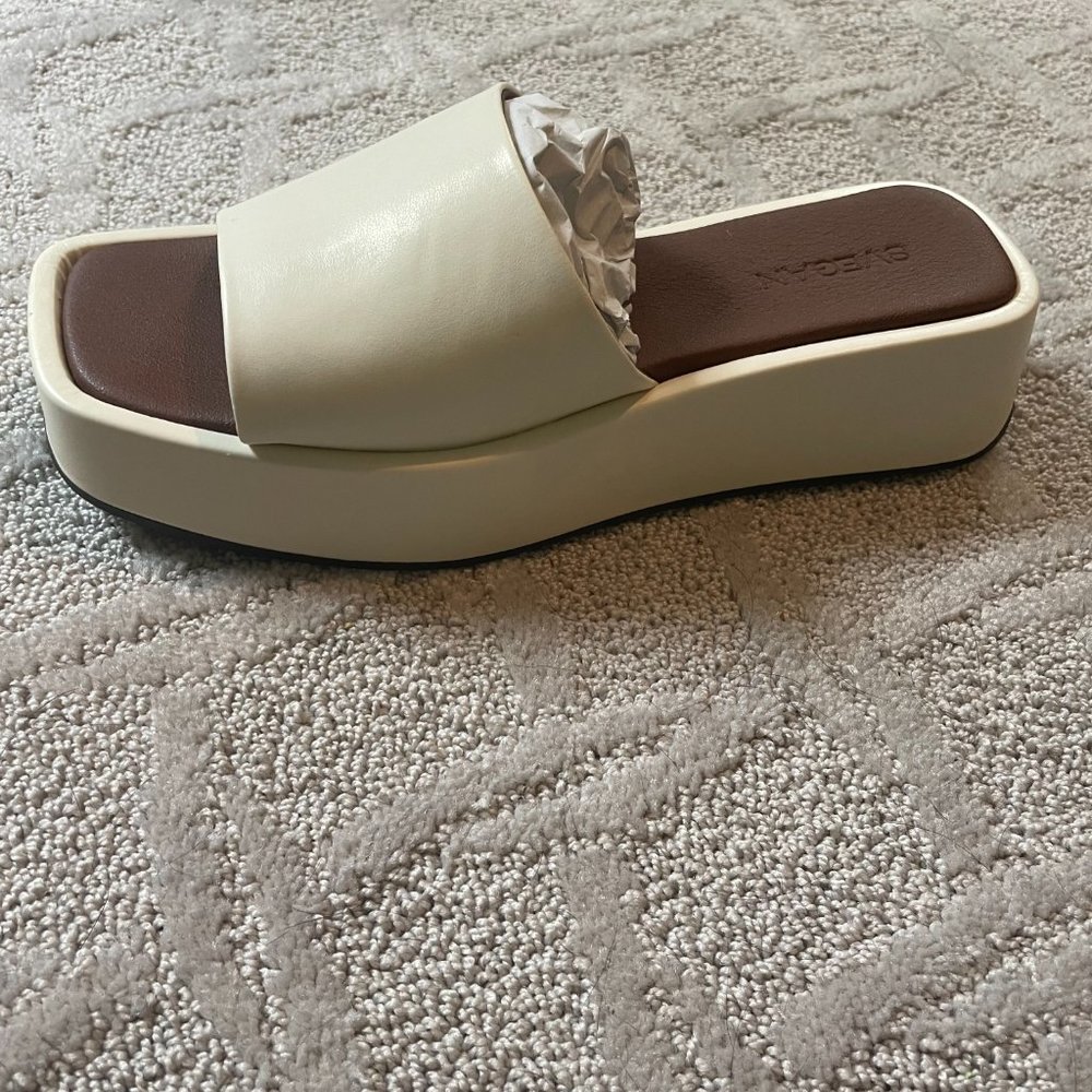 BRAND NEW- ALOHAS Janice Warm White EU 38 UK 5 US 7-7.5